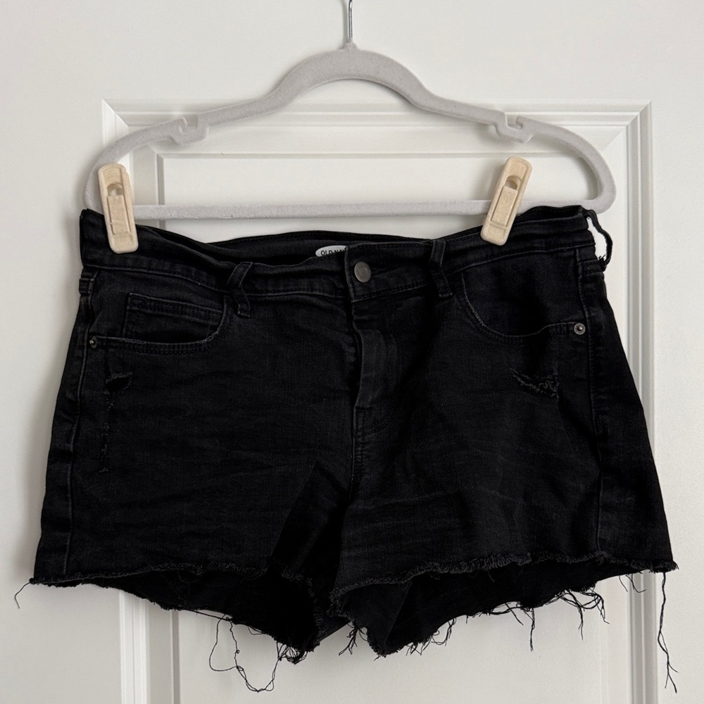 Old Navy Boyfriend Black Distressed Denim Shorts - Women